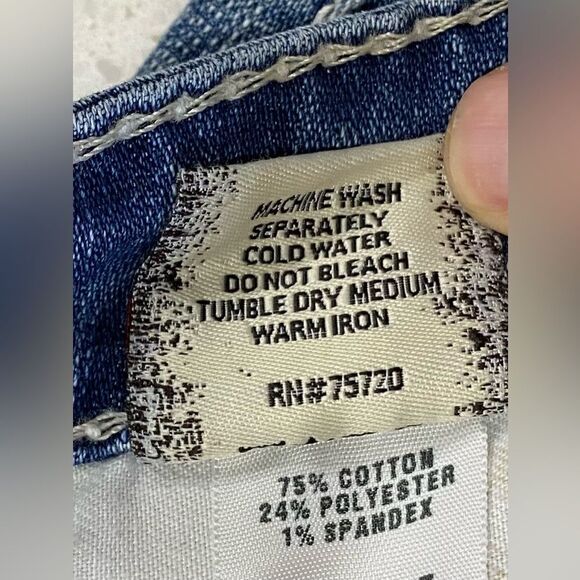 BKE Starlite Low Rise Denim Shorts 26 Stretch Distressed Embroidered EUC - Picture 6 of 12
